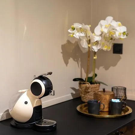 Capsule - Piscine Privative, Sauna, Jacuzzi Quiévrechain